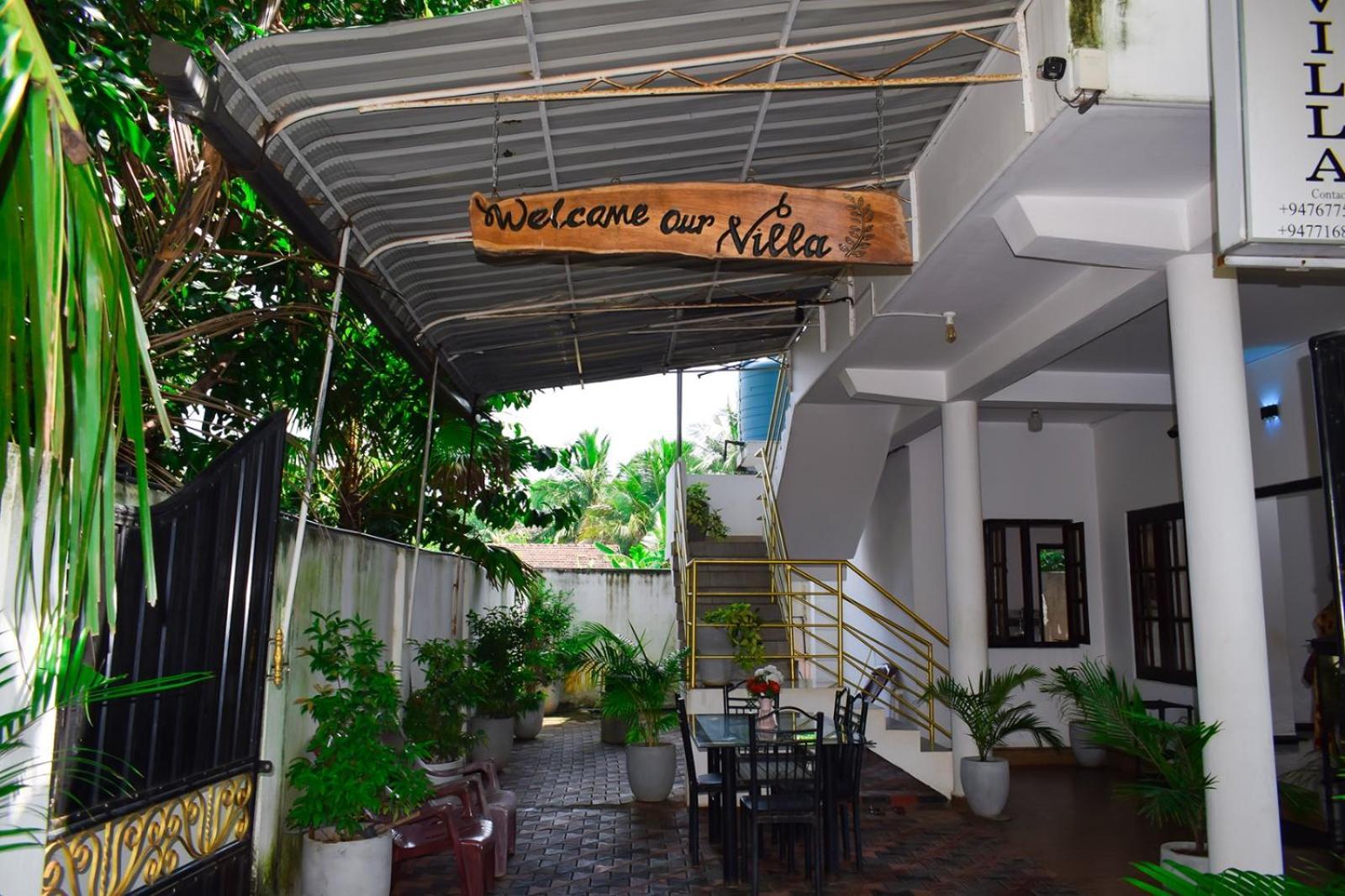 White Villa Hotel Trincomalee Extérieur photo